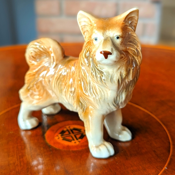 Vintage Occupied Japan Porcelain Akita Dog Figuring - Mint Condition Collectible - Picture 1 of 6